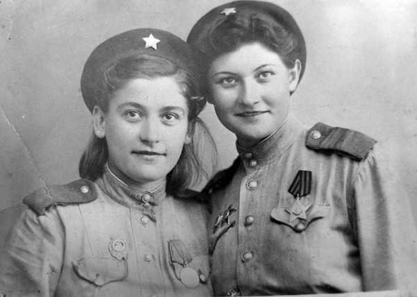 women's hat M1936 (Берет суконный для женщин-военнослужащих обр. 1936 г. ) M3-046-G