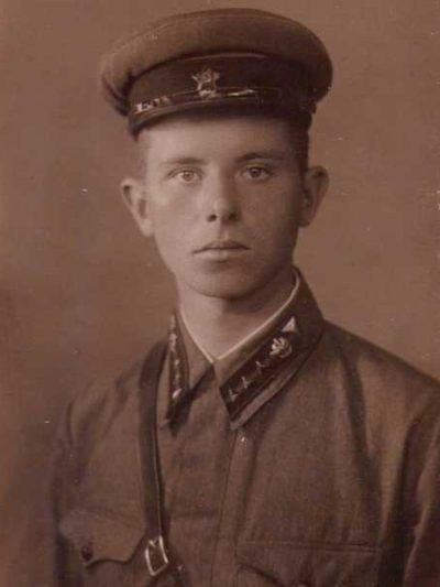 Производство и продажа Эмблемы рода войск обр. 1935-45 гг. (железнодорожные войска и службы военных сообщений) M3-070-Z с доставкой по всему миру